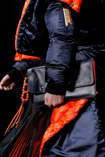 Look 85